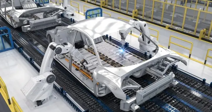 Batterie auto elettriche: via al bando UE da 1,5 miliardi per le gigafactory