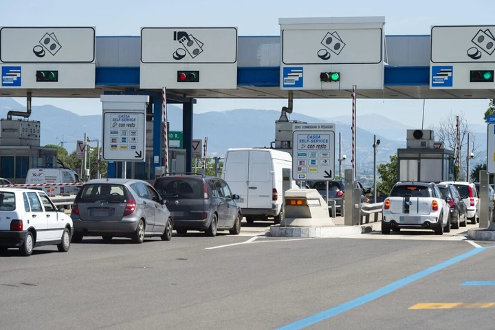 Autostrade, stop ad aumenti dei pedaggi su quasi tutta la rete