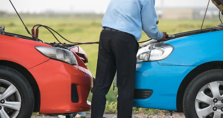 Batteria auto scarica: cosa fare per ripartire