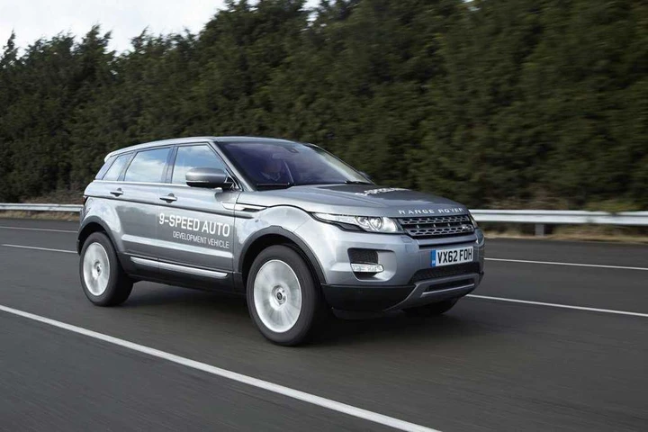 Land Rover: nuovo cambio 9 rapporti a Ginevra