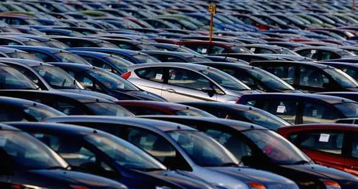 Mercato auto: a novembre ancora male, meno 21%