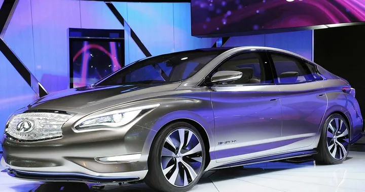 Infiniti: anteprima del Salone di Parigi 2012