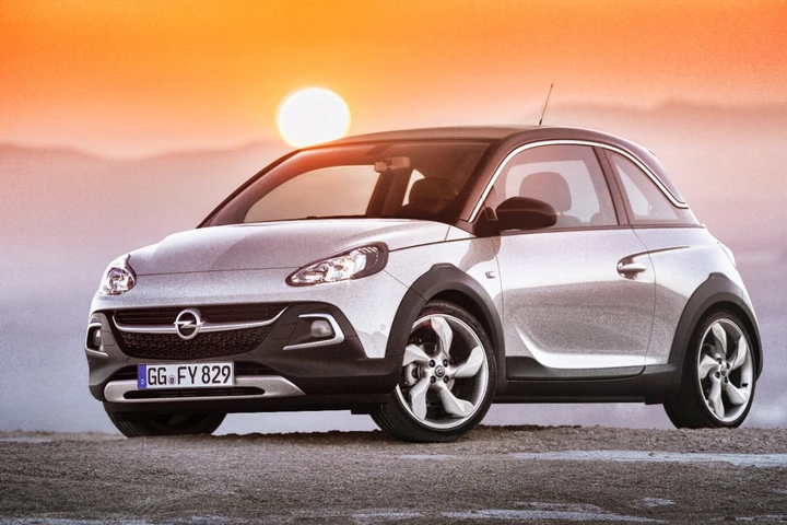 Opel Adam Rocks, prime immagini ufficiali