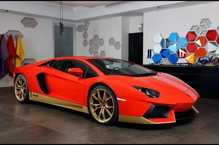 Lamborghini Aventador Miura Homage: immagini ufficiali