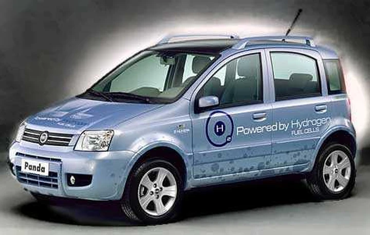 Fiat Panda Hybrid Fuel Cell: ritorna l'idrogeno?