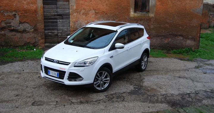 Ford Kuga 2.0 TDCI Powershift Titanium: la prova su strada