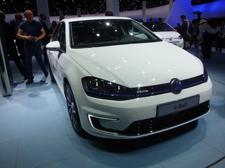 Volkswagen e-Golf al Salone di Francoforte 2013