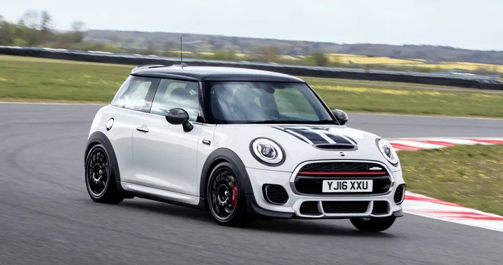 Mini John Cooper Works Challenge: solo 100 esemplari