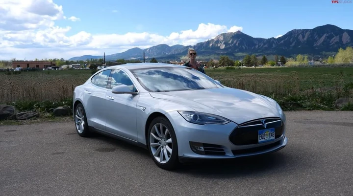 Tesla Model S comprata usata a 11.000 euro: un vero affare