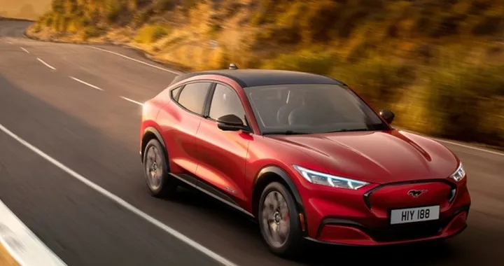 Ford Mustang Mach-E: caratteristiche e autonomia del nuovo SUV elettrico
