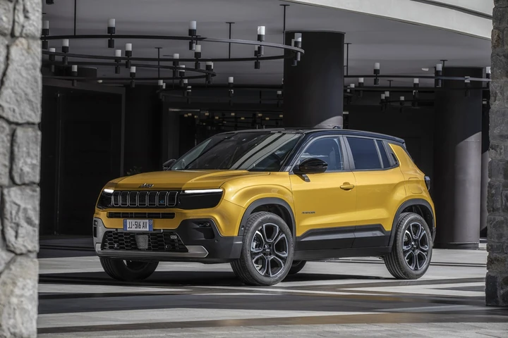 Jeep Avenger: nel 2024 è il SUV elettrico più venduto in Italia