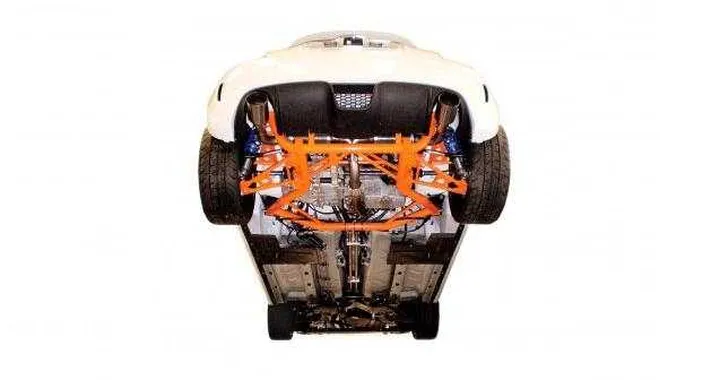 Abarth 500 con motore centrale da 230 CV