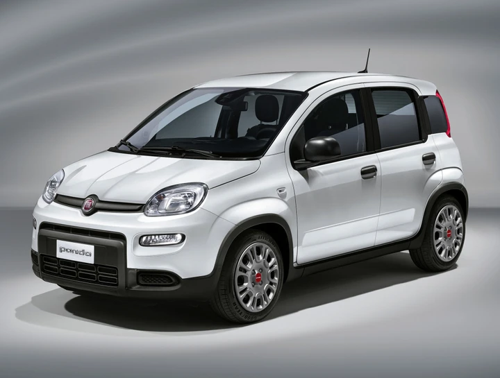 Auto più vendute in Italia ad aprile 2024: svetta Fiat Panda