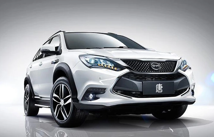 Byd Tang, il Suv cinese ibrido da 505 CV