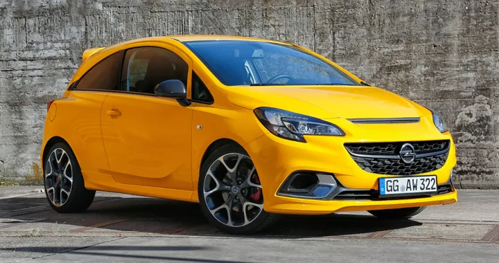 Opel Corsa GSi: 150 CV per il massimo divertimento