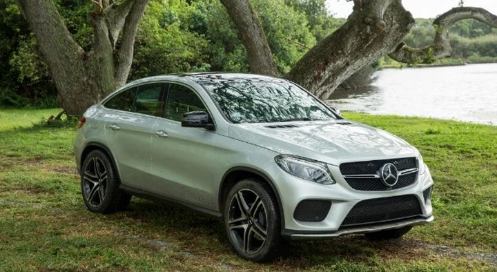 Mercedes GLE Coupé protagonista di Jurassic World