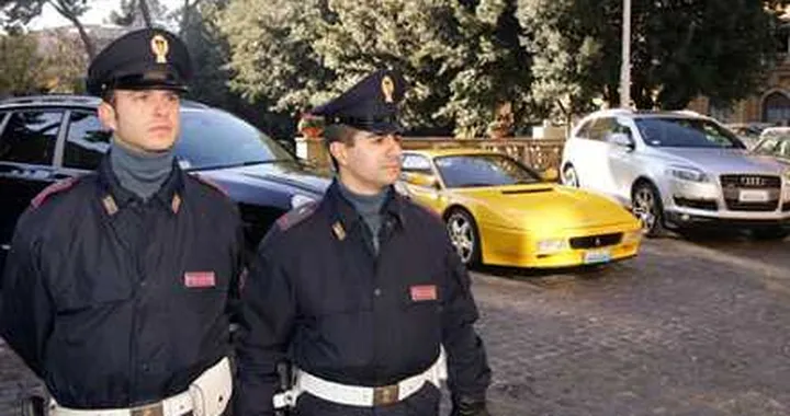 Le supersportive della mafia costano troppo: la Polizia se ne disfa