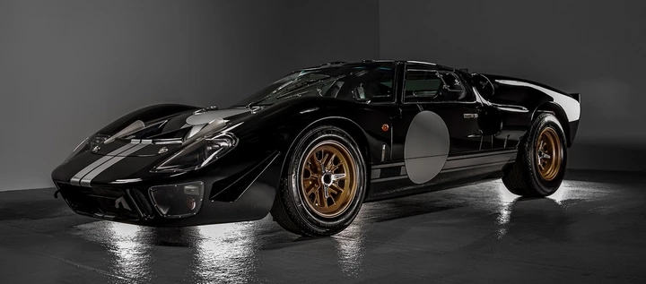 Ford GT40: il mito torna in chiave elettrica