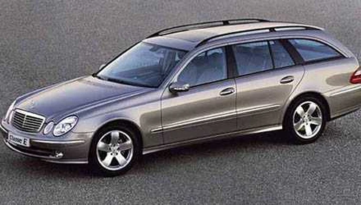 Mercedes Classe E: in Usa problemi all'airbag
