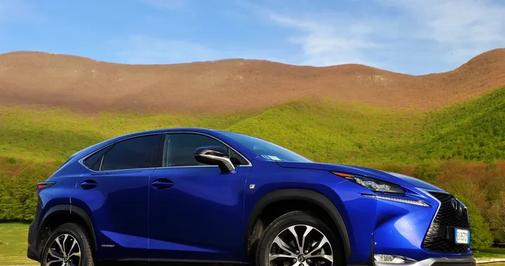 Lexus NX F-Sport: la prova su strada