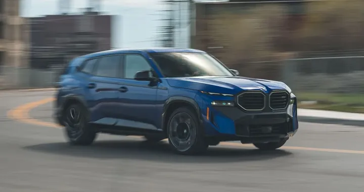 BMW XM, ben 22.000 dollari di sconto per far decollare il SUV ibrido