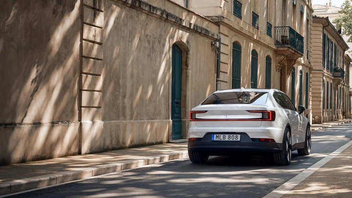Polestar 2 2024