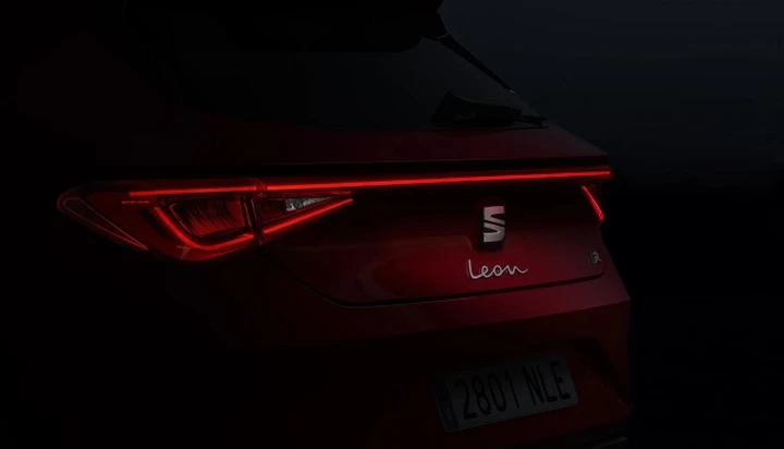 Seat Leon 2020: il teaser prima del debutto