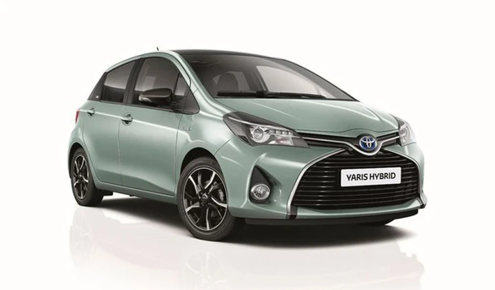 Toyota Yaris Hybrid by Glamour