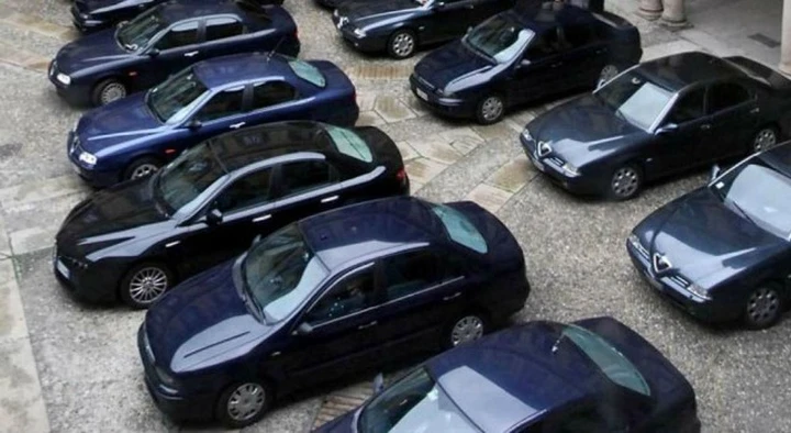 Auto blu: all'asta su eBay altri 33 esemplari