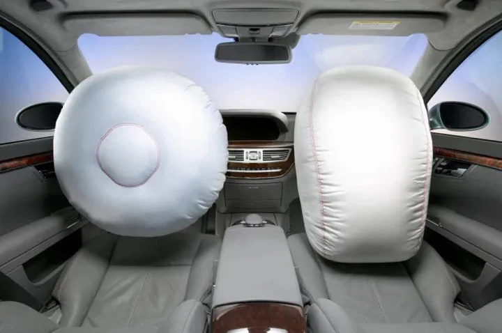 Airbag Takata, emergenza sicurezza per 100.000 veicoli in Svizzera