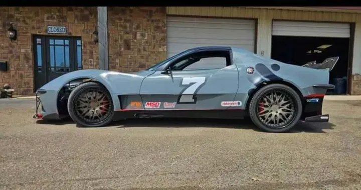 Corvette C5 modificata: 800 CV di pura adrenalina