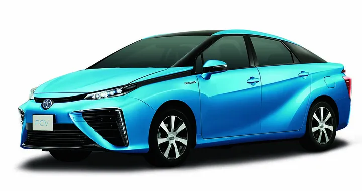 Toyota FCV: l'auto a idrogeno arriva nel 2015