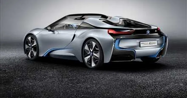 Bmw i8 Concept Spyder: il video ufficiale