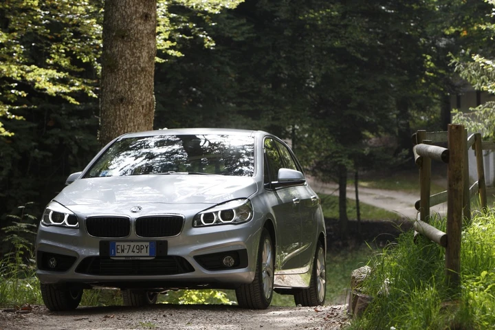 BMW Serie 2 Active Tourer: prezzi da 26.960 euro