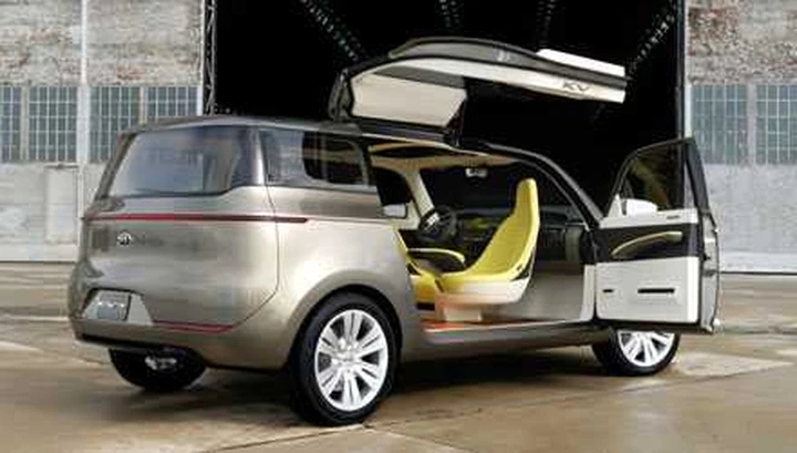 Kia KV7 Concept: un tecnologico salotto