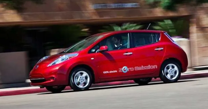 Nissan Leaf: restyling in arrivo nel 2013