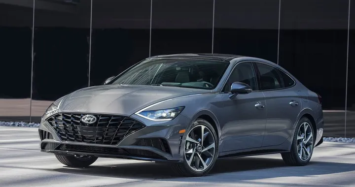 Hyundai Sonata: protagonista al Salone di New York