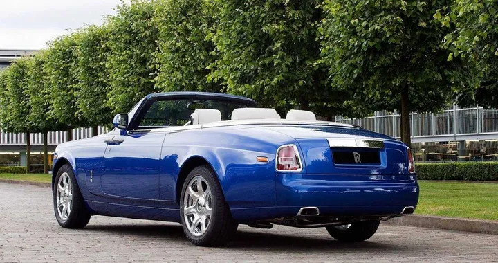 Rolls-Royce Phantom Drophead Coupe