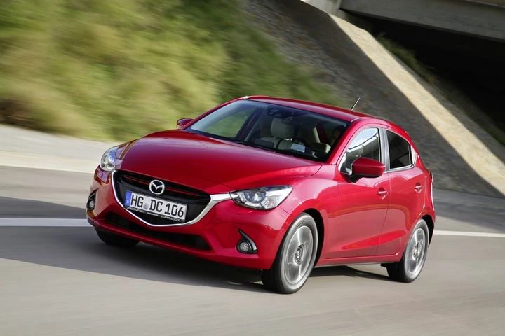 Nuova Mazda 2 2015: prezzo da 13.900 euro