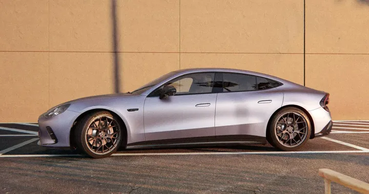 Mercedes-AMG GT 53 4-Door: debutta l'elettrica da 536 CV con sound a sei cilindri