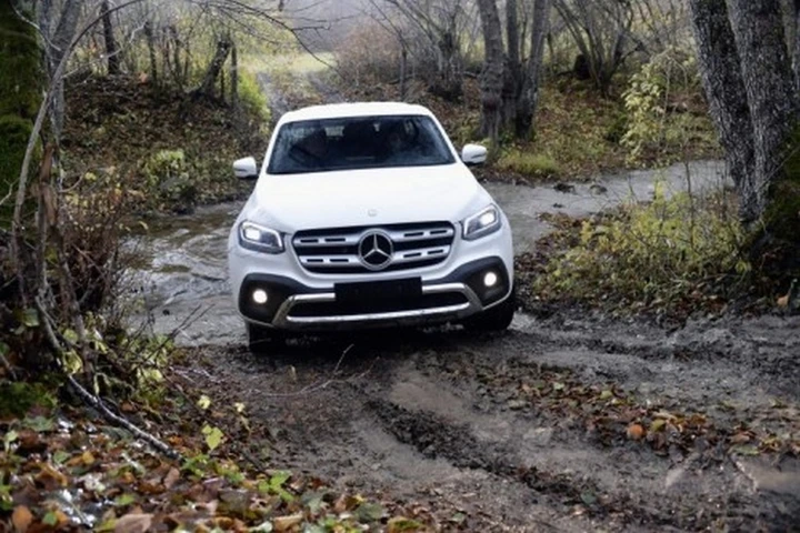 Mercedes Classe X, prezzi da 37.000 euro