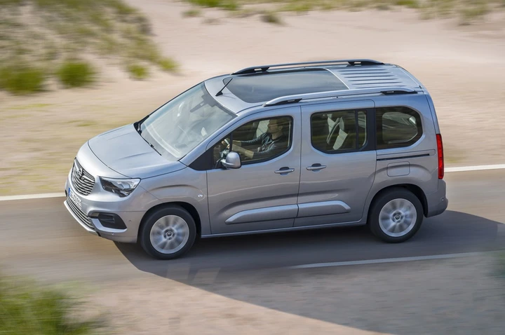 Opel Combo Life 2018: immagini ufficiali