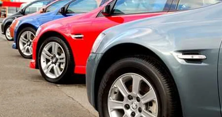 In picchiata il car-rent a breve termine