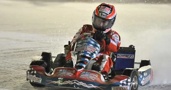 Hayden vince la sfida tra i ghiacci
