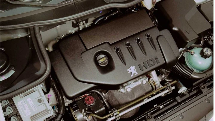 Stellantis, nei piani futuri rispunta il diesel: non è quello che tutti aspettano