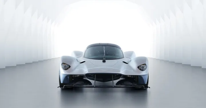 Aston Martin Valkyrie: potrebbe correre alla 24 Ore di Le Mans