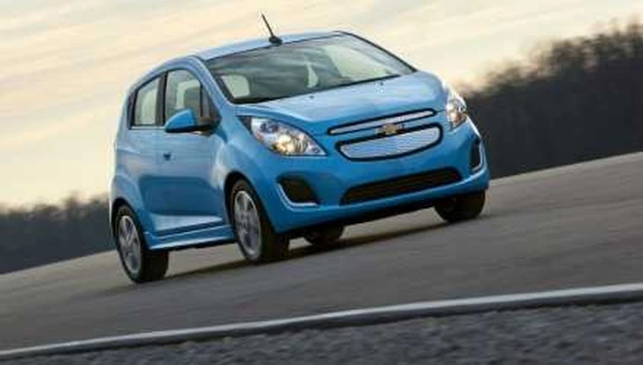 Chevrolet Spark elettrica: le immagini ufficiali