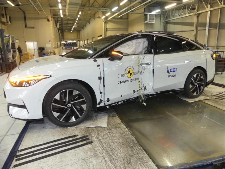 Volkswagen ID.7: cinque stelle Euro NCAP per lei [FOTO e VIDEO]