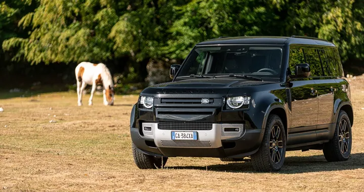 Land Rover Defender 2.0 SD4 S 240 CV: la prova su strada