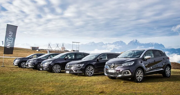 Renault presenta la gamma Initiale Paris: prezzi da 25.100 euro